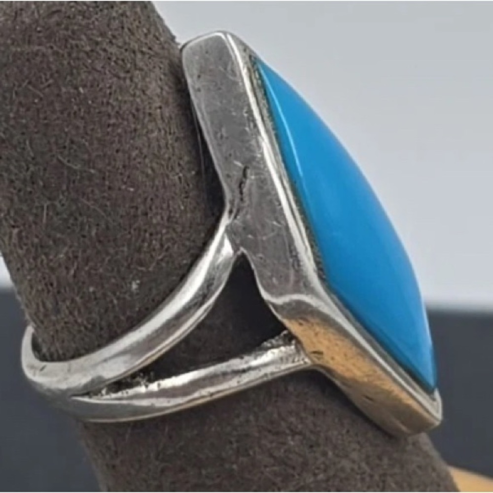 Turquoise Ring - Picture 2 of 8